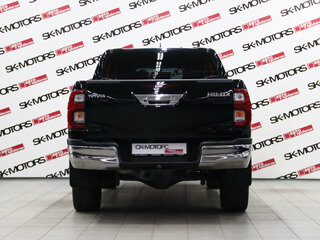 2021 Toyota Hilux VIII Рестайлинг 2, чёрный, 3795170 рублей, вид 4