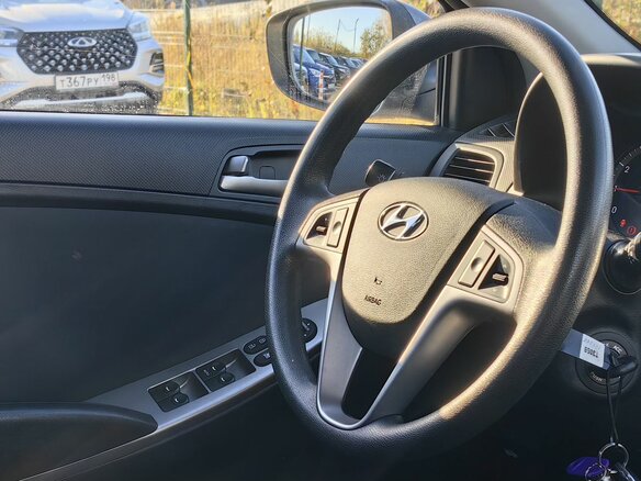 2016 Hyundai Solaris I Рестайлинг, серый, 849000 рублей - вид 11