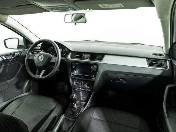 2018 Skoda Rapid I Рестайлинг, белый, 1199700 рублей - вид 8