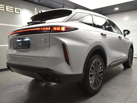 2025 Exeed RX, белый, 4100000 рублей - вид 4