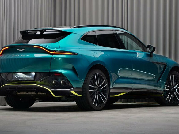 2025 Aston Martin DBX707 I, голубой, 32900000 рублей - вид 1