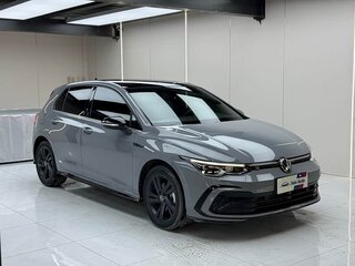 2022 Volkswagen Golf VIII, серебристый, 1800000 рублей, вид 5