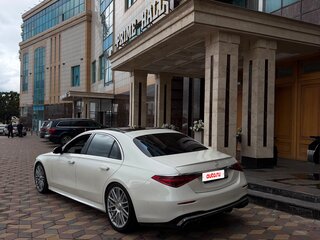 2022 Mercedes-Benz S-Класс 500 4MATIC VII (W223), белый, 9000000 рублей, вид 4