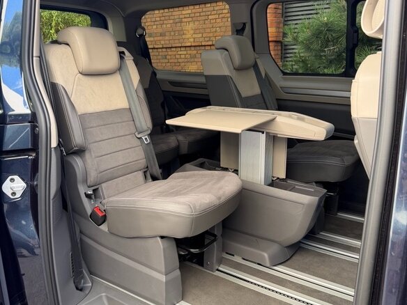 2023 Volkswagen Multivan T7, синий, 6200000 рублей - вид 23
