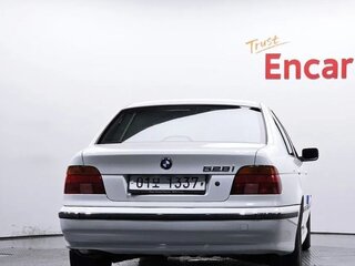 1996 BMW 5 серии 528i IV (E39), белый, 2400000 рублей, вид 4