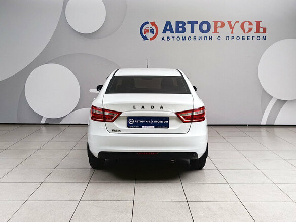 2018 Lada (ВАЗ) Vesta I, белый - вид 3