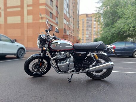 2025 Royal Enfield Interceptor, серебристый, 600000 рублей, вид 3