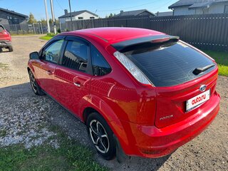 2010 Ford Focus II Рестайлинг, красный, 350000 рублей, вид 5