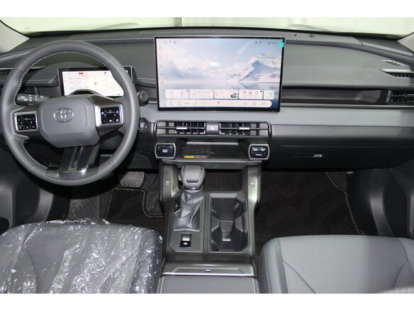 2026 Toyota RAV4 VI (XA60), серый, 4500000 рублей - вид 17