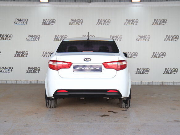 2013 Kia Rio III, белый, 755000 рублей - вид 2