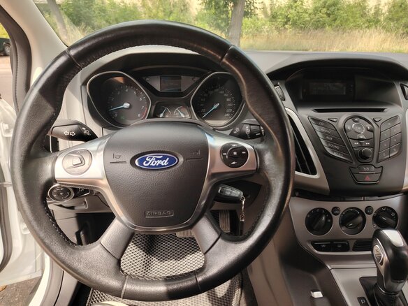 2013 Ford Focus III, белый, 800000 рублей - вид 11