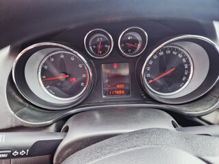 2012 Opel Insignia I, белый, 700000 рублей, вид 5