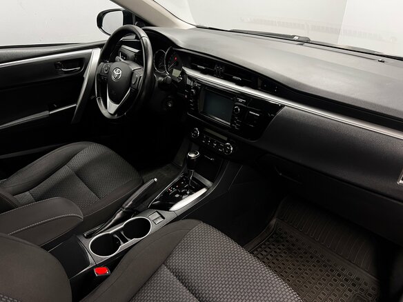 2015 Toyota Corolla XI (E160, E170, E180), чёрный - вид 6