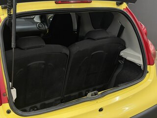 2010 Peugeot 107 I Рестайлинг, жёлтый, 379999 рублей, вид 5