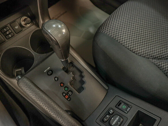 2012 Toyota RAV4 III (XA30) Рестайлинг, серый, 1379000 рублей - вид 13