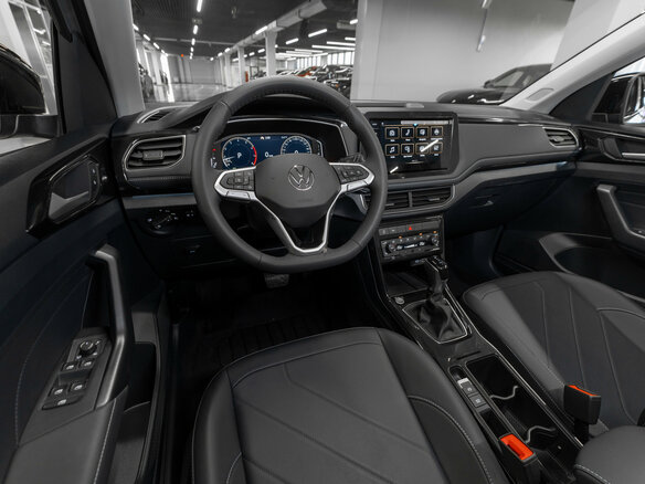2026 Volkswagen Tharu XR, серый, 3000000 рублей - вид 6