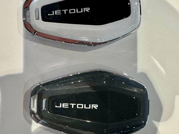 2026 Jetour X90+, белый - вид 18