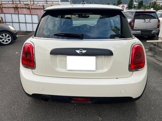 2015 Mini Hatch One III (F55/F56), белый, 650000 рублей, вид 3