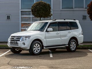 Mitsubishi Pajero IV Рестайлинг 1