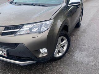 2013 Toyota RAV4 IV (XA40), серый, 1800000 рублей, вид 1