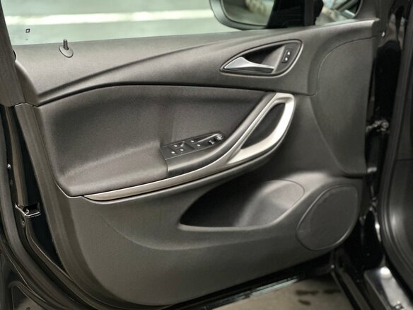 2021 Opel Astra K Рестайлинг, чёрный, 1300000 рублей - вид 36