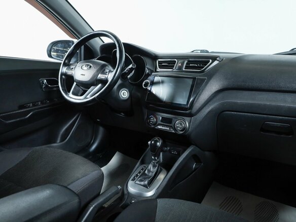 2014 Kia Rio 6-speed III, белый, 999000 рублей - вид 8