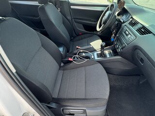 2013 Skoda Octavia III (A7), белый, 600000 рублей, вид 4