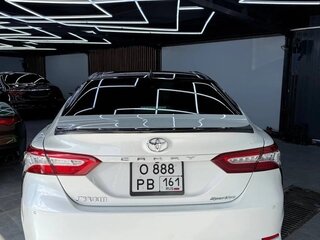 2022 Toyota Camry VIII (XV70) Рестайлинг, белый, 2920000 рублей, вид 3