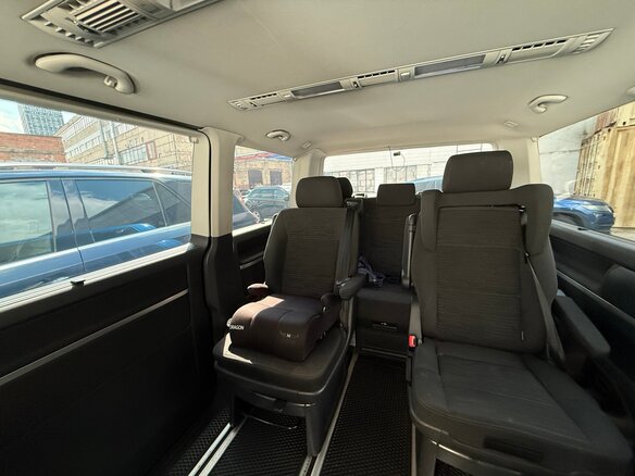 2020 Volkswagen Multivan T6 Рестайлинг, синий, 5500000 рублей - вид 11