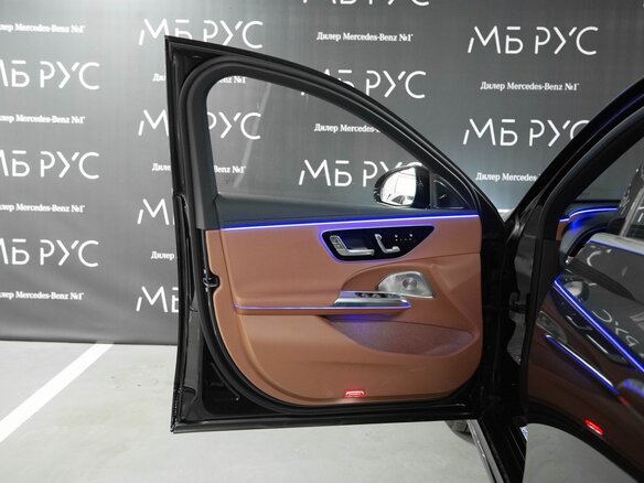 2026 Mercedes-Benz E-Класс 300 VI (W214, S214), чёрный - вид 7