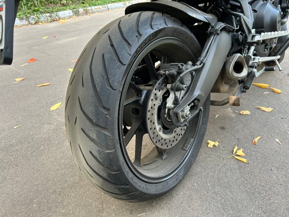 2018 Yamaha MT-09 Tracer (FJ-09), синий, 999999 рублей - вид 5