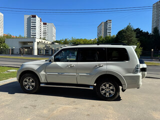 2015 Mitsubishi Pajero IV Рестайлинг 2, белый, 2400000 рублей, вид 1