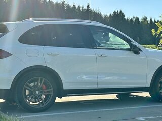 2011 Porsche Cayenne Turbo II (958), белый, 2122620 рублей, вид 4