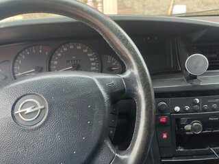2000 Opel Omega B Рестайлинг, белый, 300000 рублей, вид 4