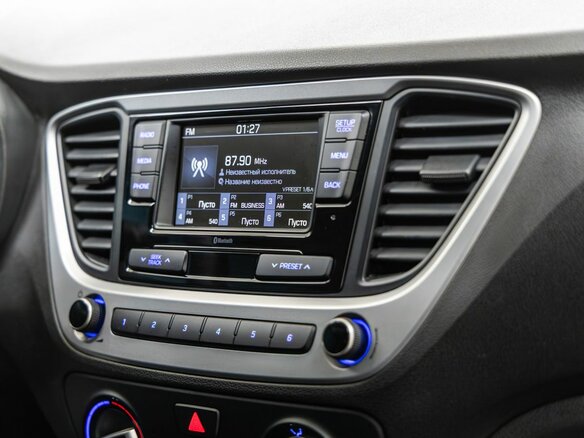 2017 Hyundai Solaris II, серебристый - вид 23