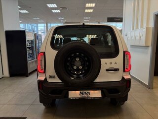 2026 Lada (ВАЗ) Niva Travel I Рестайлинг, белый, 1404809 рублей, вид 4