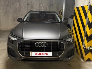 2019 Audi Q8 45 TDI I (4M), серый, 6990000 рублей, вид 1