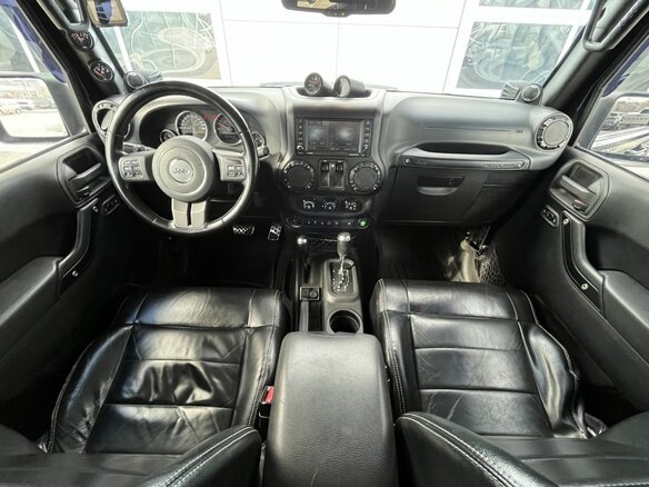 2011 Jeep Wrangler III (JK), чёрный - вид 9