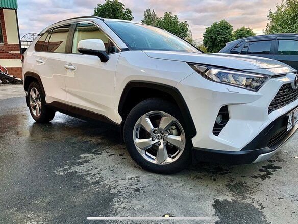 2019 Toyota RAV4 V (XA50), белый - вид 7