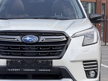 2022 Subaru Forester V Рестайлинг, белый, 2990000 рублей, вид 4