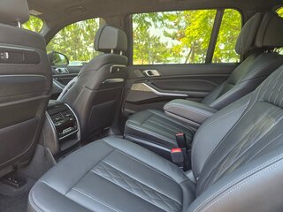 2023 BMW X7 40d I (G07) Рестайлинг, белый, 11150000 рублей, вид 5
