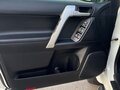 2018 Toyota Land Cruiser Prado 150 Series Рестайлинг 2, белый, 4745000 рублей - вид 9