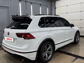 2018 Volkswagen Tiguan II, белый, 2800000 рублей, вид 5