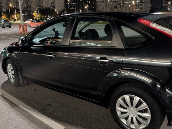 2011 Ford Focus II Рестайлинг, чёрный, 640000 рублей - вид 6