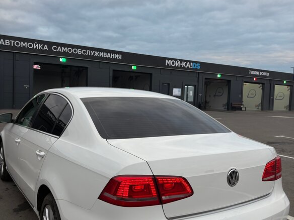 2013 Volkswagen Passat B7, белый - вид 4
