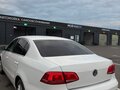 2013 Volkswagen Passat B7, белый - вид 4