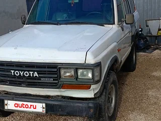 1989 Toyota Land Cruiser 60 Series, белый, 500000 рублей, вид 1