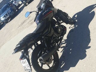 2022 Bajaj Pulsar 180, чёрный, 139000 рублей, вид 2