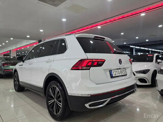 2022 Volkswagen Tiguan Allspace II Рестайлинг, белый, 2923000 рублей, вид 4