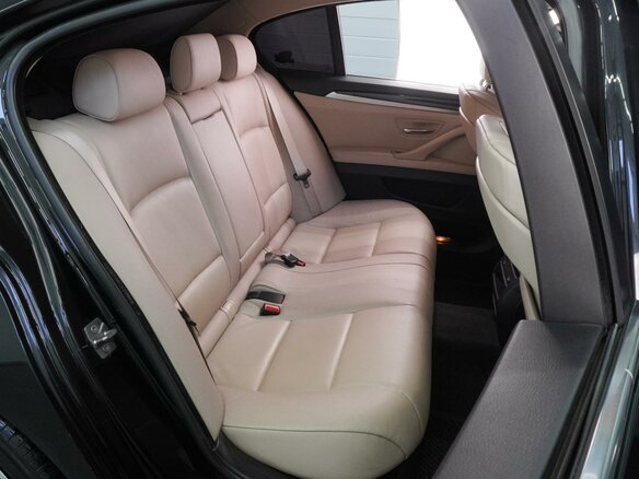 2010 BMW 5 серии 523i VI (F10/F11/F07), чёрный, 1849000 рублей - вид 6